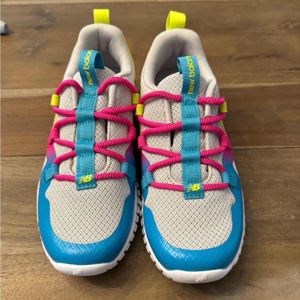 New balance Girls PlayGruv shoes size 3. Worn once. Perfect condition